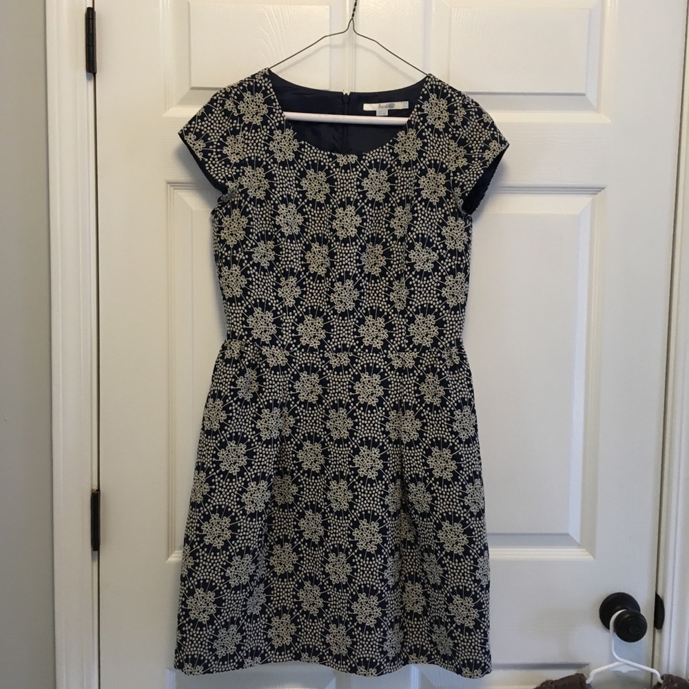 BODEN Sz 6 Blue White Embroidered Floral Dress